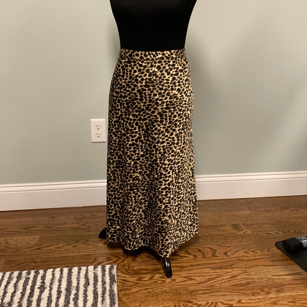 Size small J crew new without tags silky leopard midi skirt